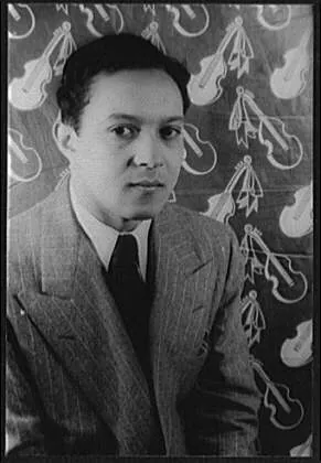 Everett Lee